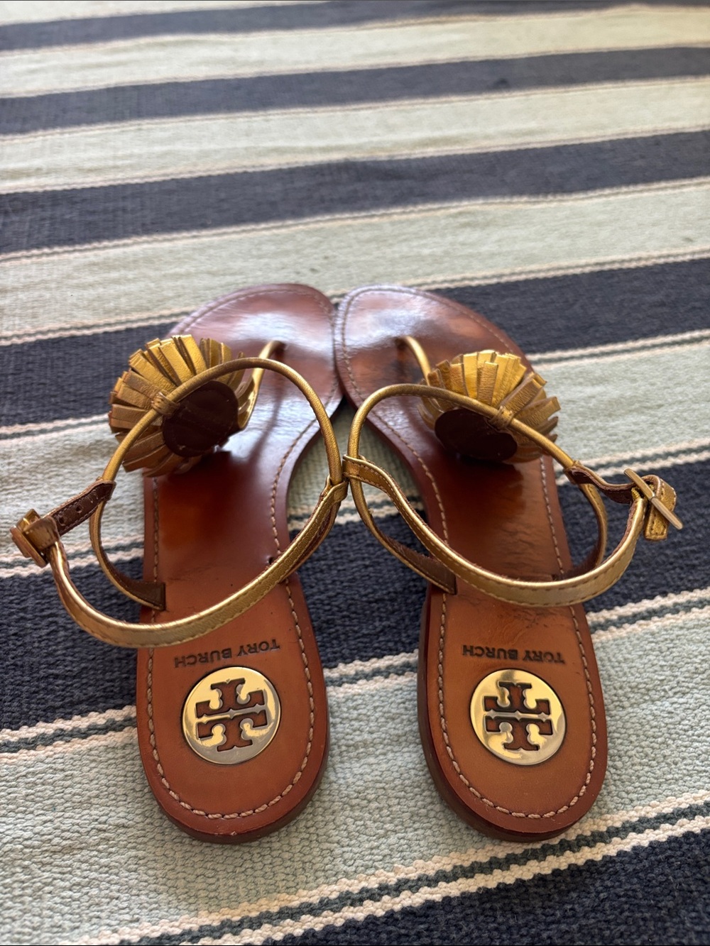 Tory Burch Cherilyn T Strap Sandals Gold size 9 - Picture 10 of 10